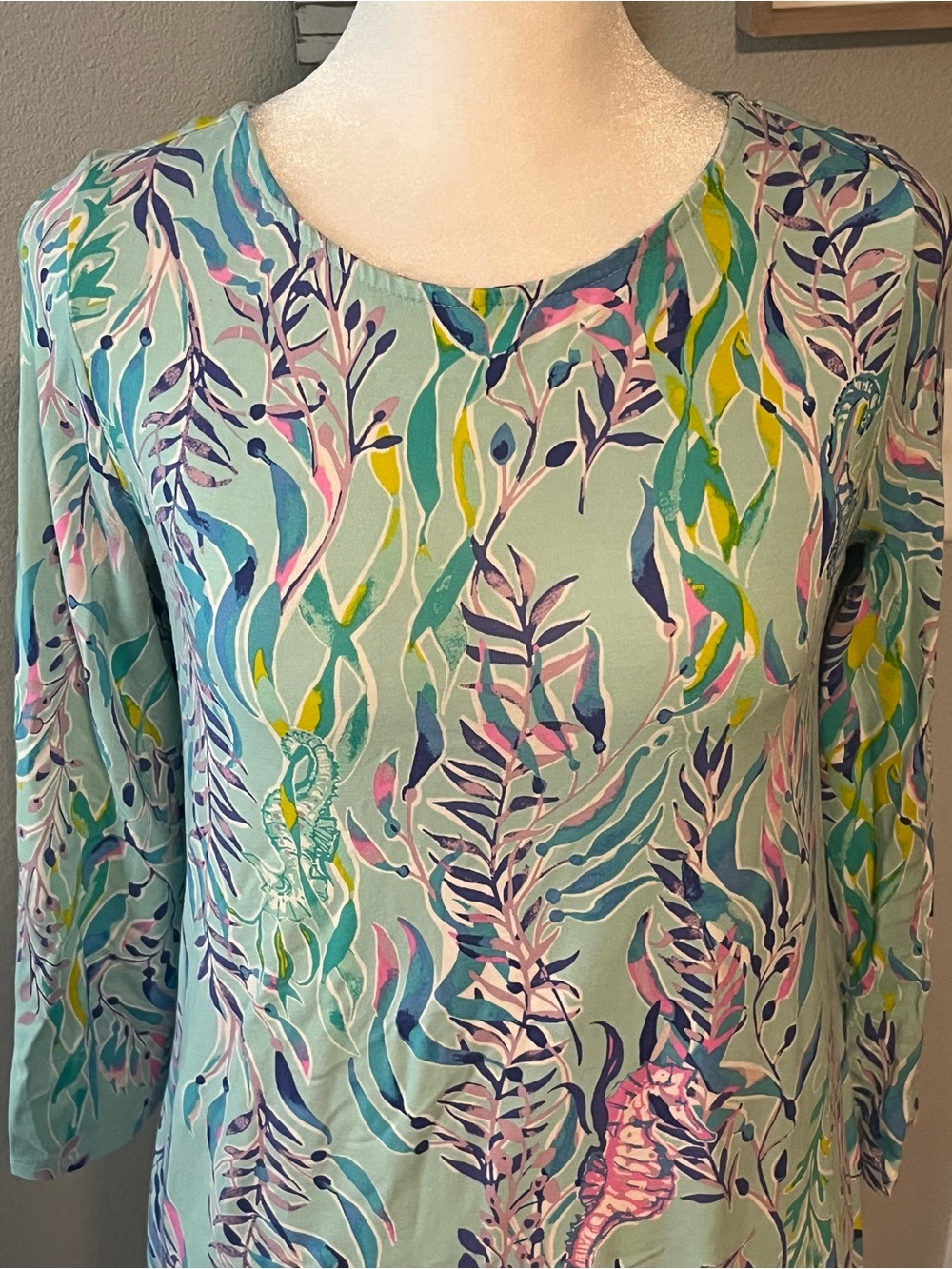 Lilly Pulitzer Seafoam Green Dress Seahorse size small - Picture 3 of 6